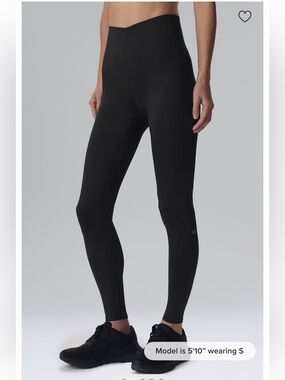 NWT Alo Airlift Strength Extreme High-Waist 7/8 Legging - Black